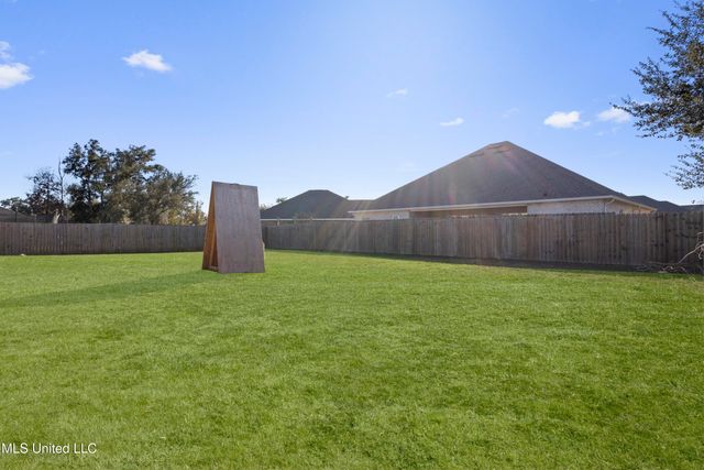 144 Saltmeadow Circle, Ocean Springs, MS 39564