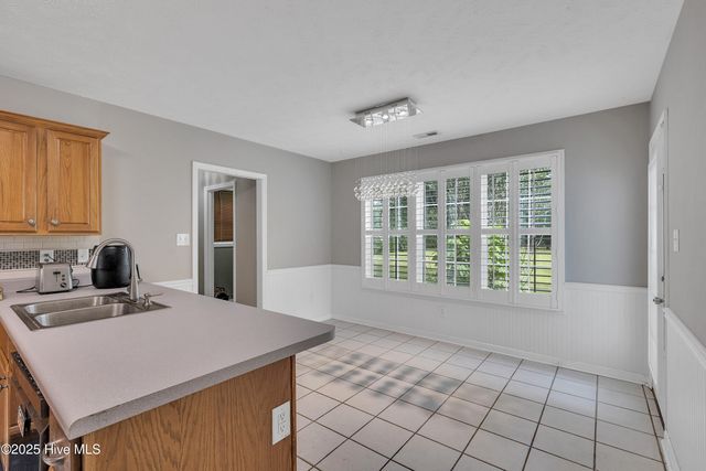 102 Trailwood Drive, Hubert, NC 28539