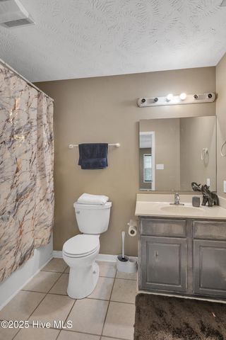 102 Trailwood Drive, Hubert, NC 28539