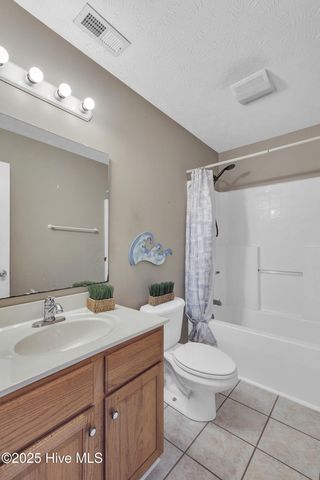 102 Trailwood Drive, Hubert, NC 28539