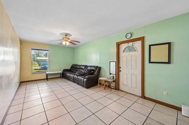 3400 Avenue S, Fort Pierce, FL 34947
