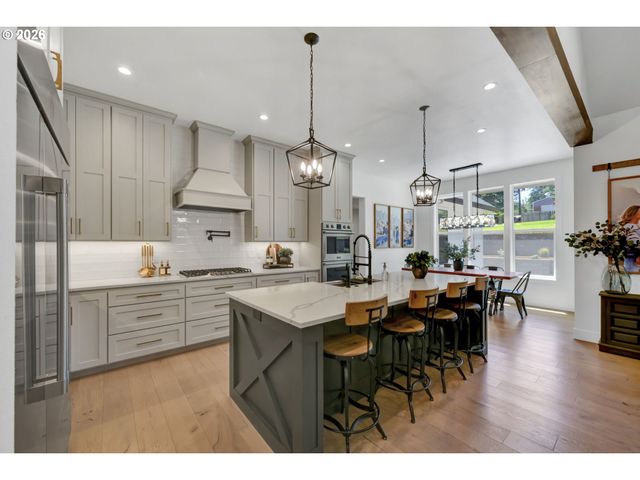 32114 DEBERRY Rd, Creswell, OR 97426