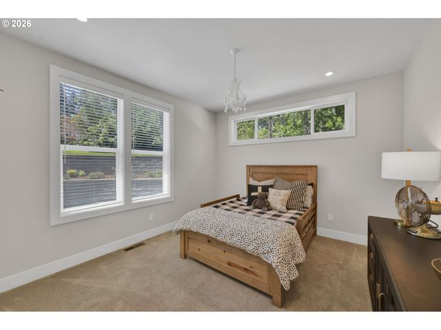 32114 DEBERRY Rd, Creswell, OR 97426