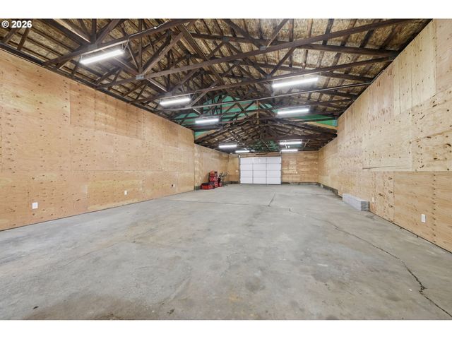 32114 DEBERRY Rd, Creswell, OR 97426