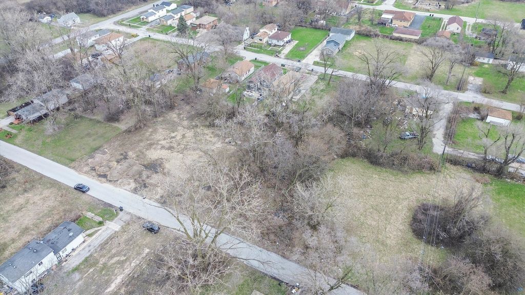 13435 S Lawndale Avenue, Robbins, IL 60472