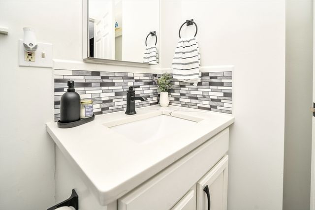 80 Linden St B, Everett, MA 02149