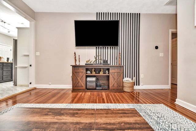 80 Linden St B, Everett, MA 02149