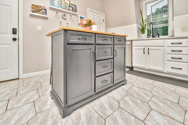 80 Linden St B, Everett, MA 02149