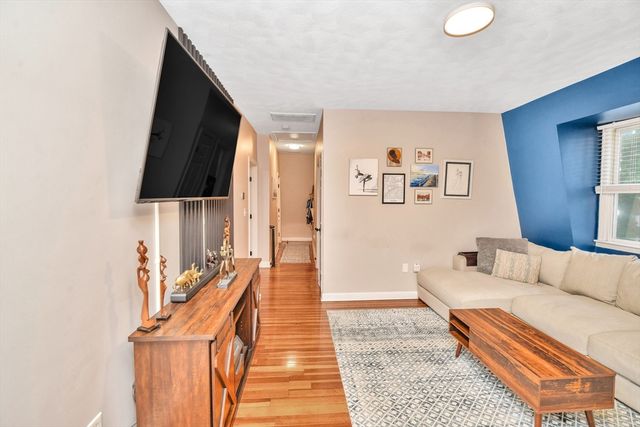 80 Linden St B, Everett, MA 02149