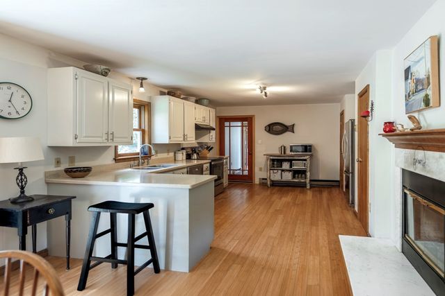 45 Town Farm Rd, Ipswich, MA 01938