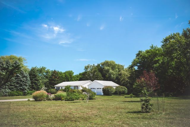 45 Town Farm Rd, Ipswich, MA 01938
