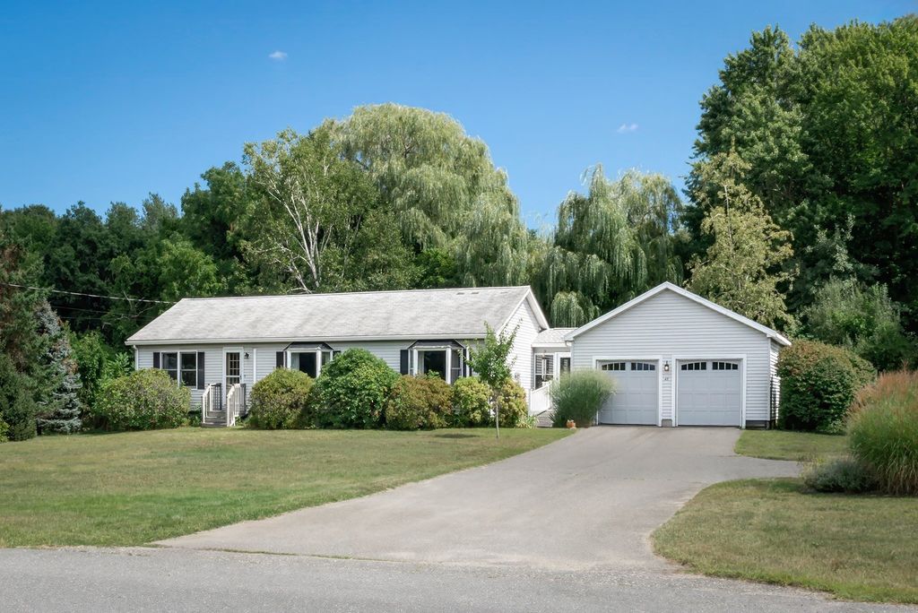 45 Town Farm Rd, Ipswich, MA 01938