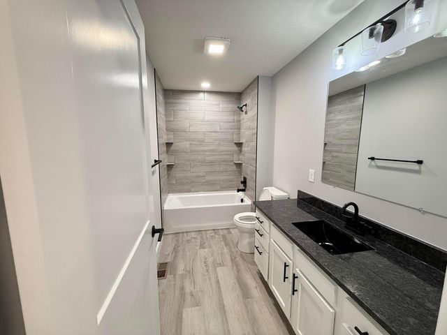 13176 Oak Road NE, Thornville, OH 43076