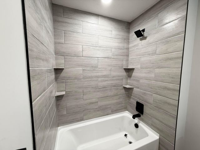 13176 Oak Road NE, Thornville, OH 43076