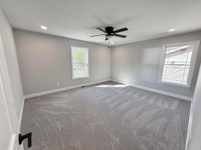 13176 Oak Road NE, Thornville, OH 43076