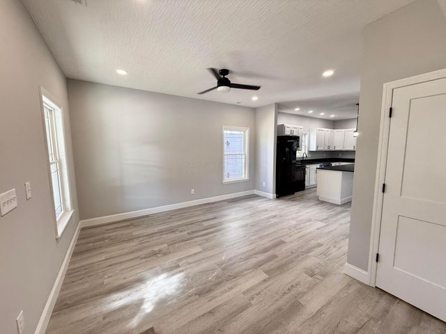 13176 Oak Road NE, Thornville, OH 43076