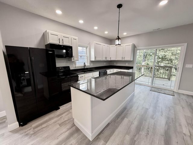 13176 Oak Road NE, Thornville, OH 43076