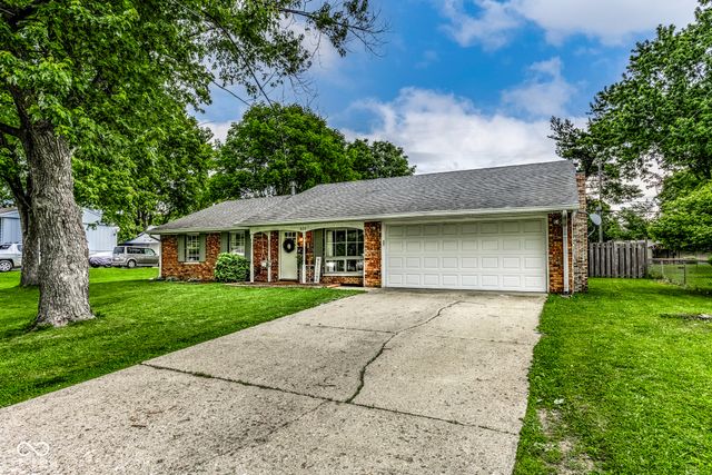 829 Willark Drive, New Whiteland, IN 46184