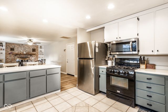 829 Willark Drive, New Whiteland, IN 46184