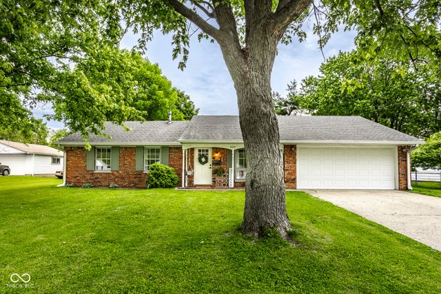 829 Willark Drive, New Whiteland, IN 46184