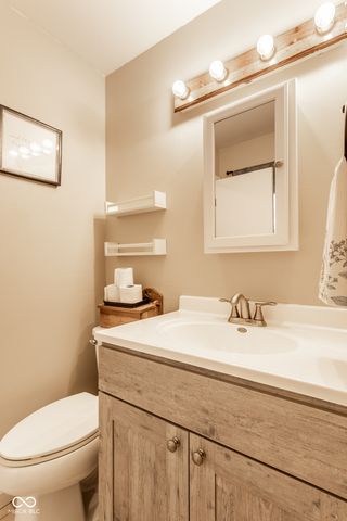829 Willark Drive, New Whiteland, IN 46184