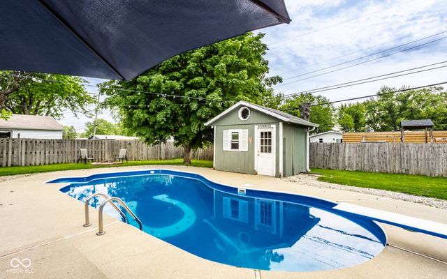 829 Willark Drive, New Whiteland, IN 46184