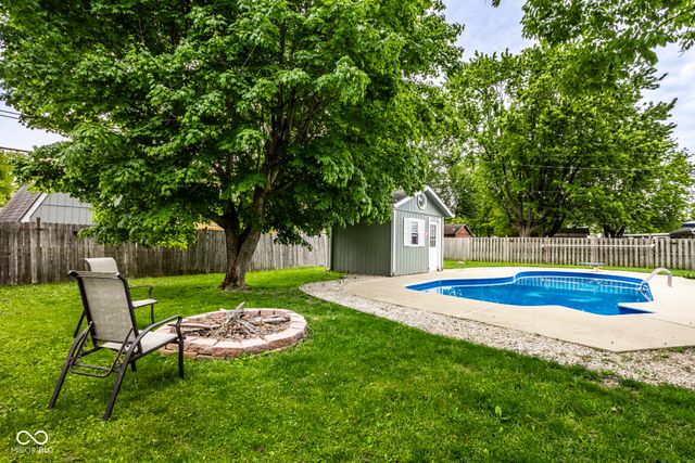 829 Willark Drive, New Whiteland, IN 46184
