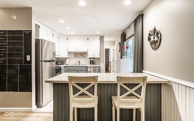 829 Willark Drive, New Whiteland, IN 46184