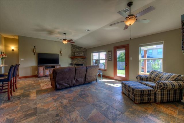 2206 Brittway LN, Cedar Park, TX 78613