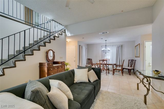 3932 Lincoln Road, Las Vegas, NV 89115