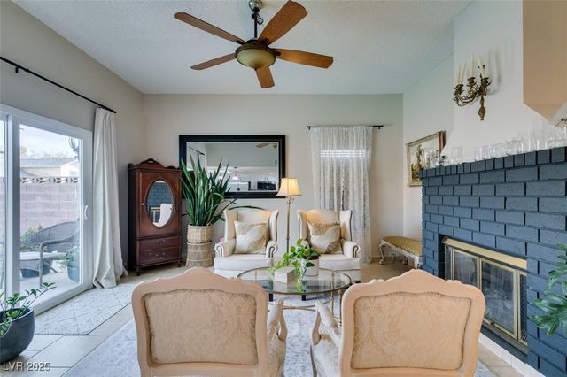 3932 Lincoln Road, Las Vegas, NV 89115