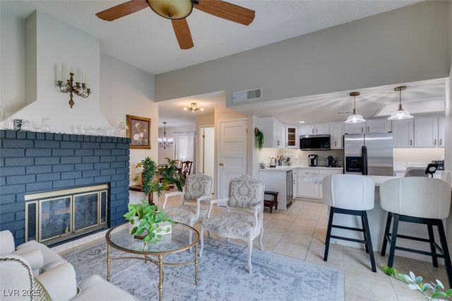 3932 Lincoln Road, Las Vegas, NV 89115