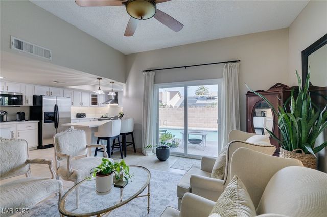 3932 Lincoln Road, Las Vegas, NV 89115