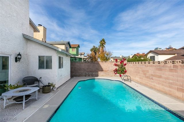 3932 Lincoln Road, Las Vegas, NV 89115