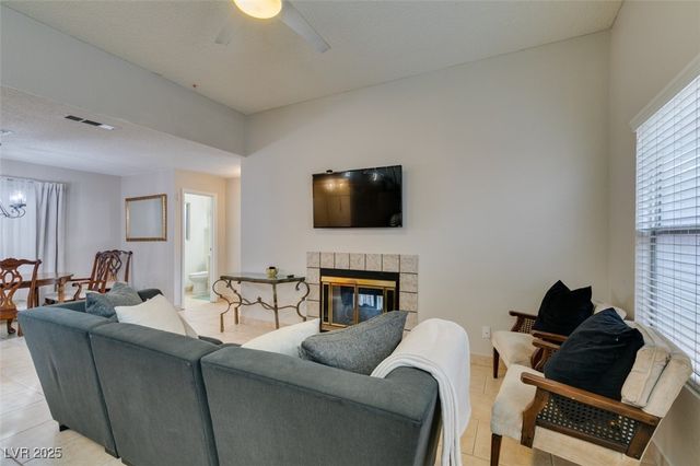 3932 Lincoln Road, Las Vegas, NV 89115