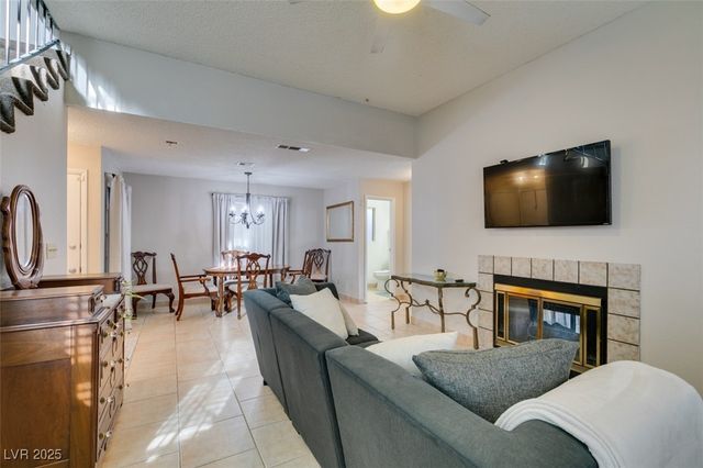 3932 Lincoln Road, Las Vegas, NV 89115