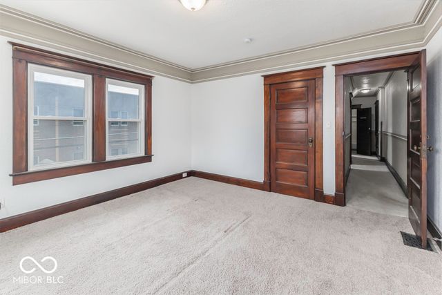 1102 N Oakland Avenue, Indianapolis, IN 46201