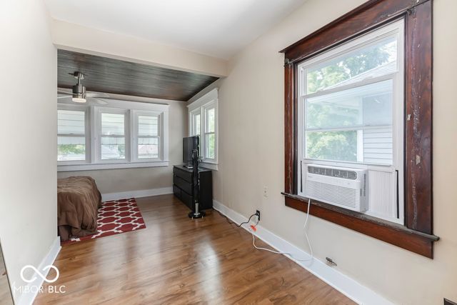 1102 N Oakland Avenue, Indianapolis, IN 46201