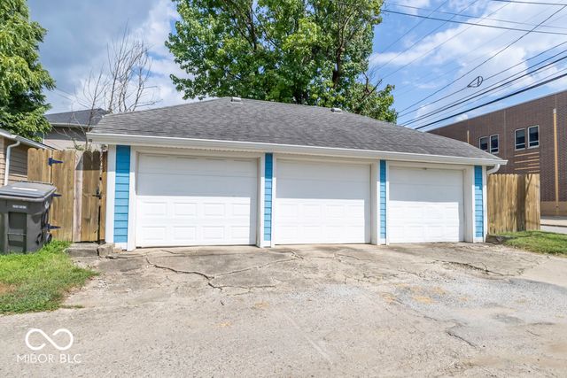 1102 N Oakland Avenue, Indianapolis, IN 46201