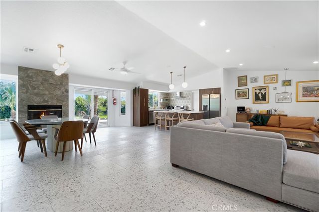 2280 Acacia W, Palm Springs, CA 92262