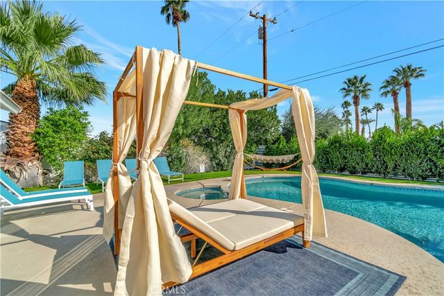 2280 Acacia W, Palm Springs, CA 92262