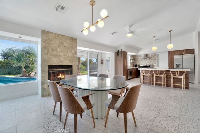 2280 Acacia W, Palm Springs, CA 92262