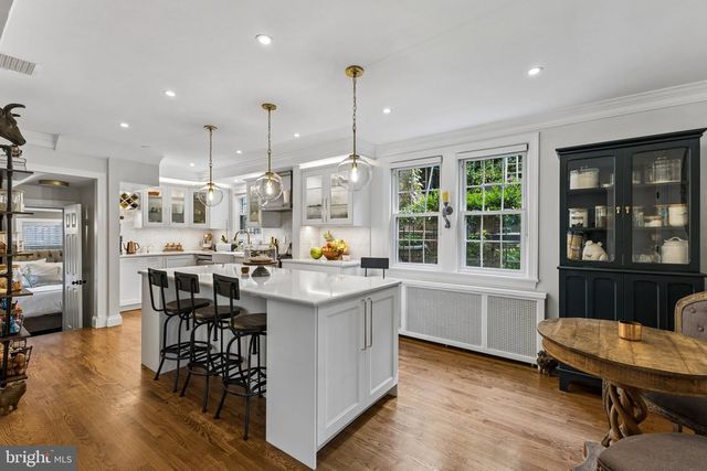 2700 S GRANT ST, Arlington, VA 22202