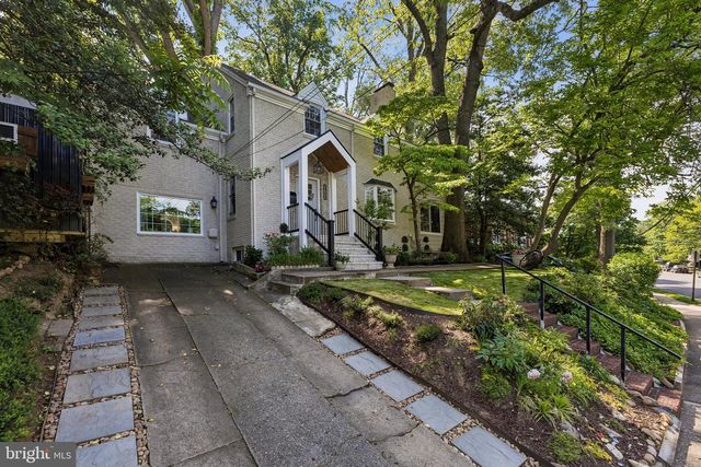 2700 S GRANT ST, Arlington, VA 22202