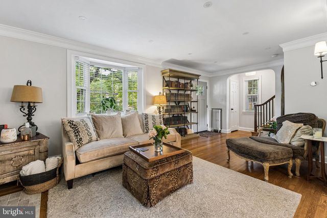2700 S GRANT ST, Arlington, VA 22202