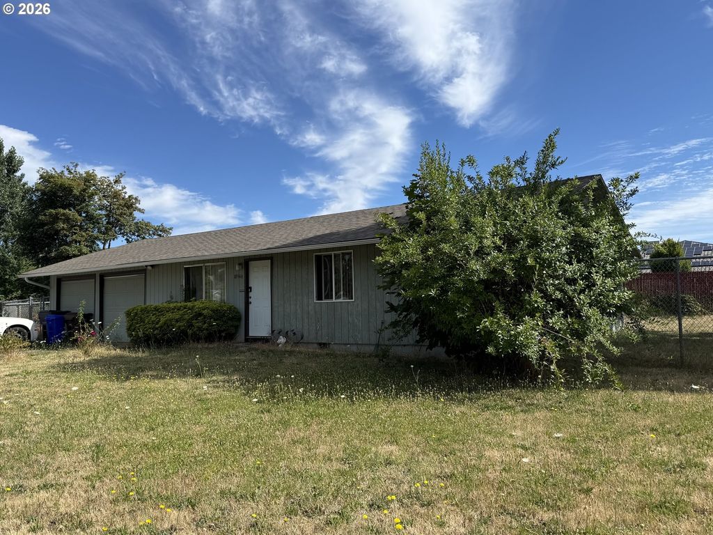 18960 LAFAYETTE Ave, Oregon City, OR 97045