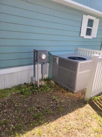 131 Douglas Dr, Jackson Twp., NJ 08527