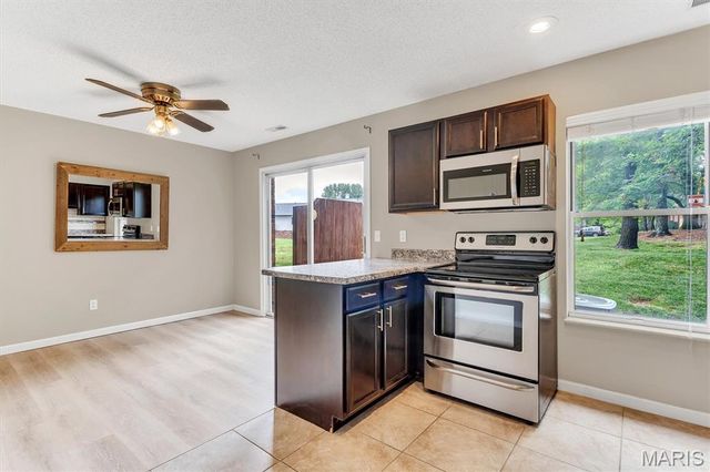 812 Highland Hill Court B, St Peters, MO 63376