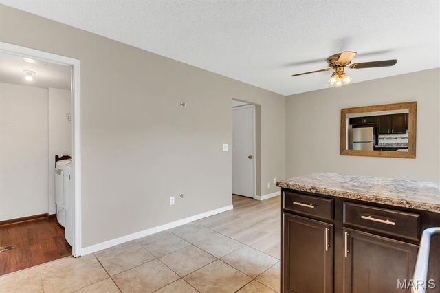 812 Highland Hill Court B, St Peters, MO 63376