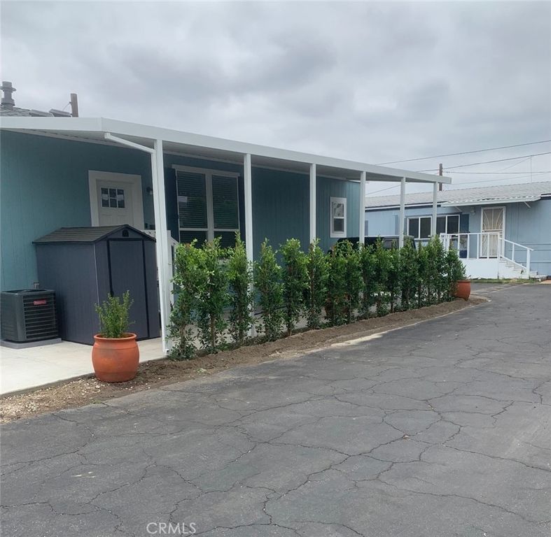 9023 Rose Street C-12, Bellflower, CA 90706 — exterior